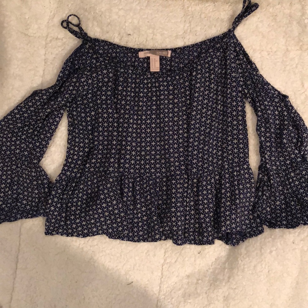 Women’s long sleeve shirt